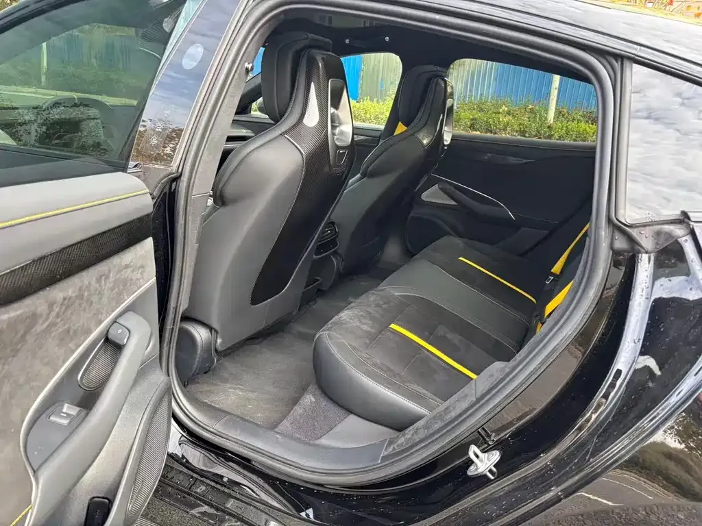 Xiaomi SU7 Ultra 2025 из CN, фото 5