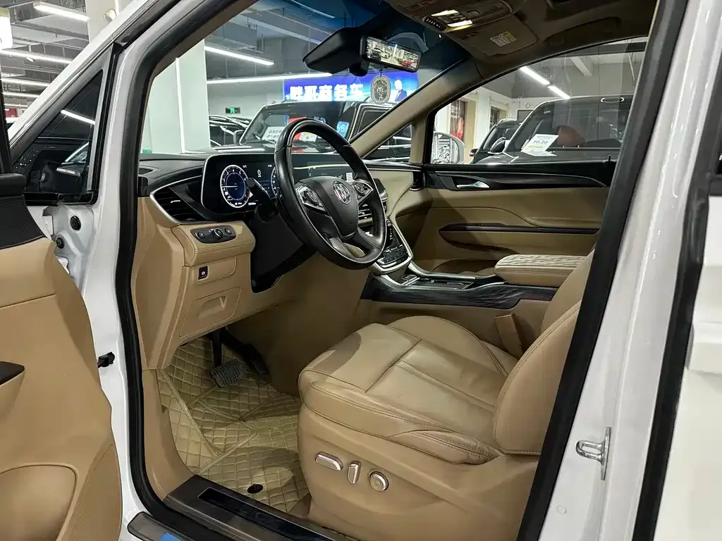 Buick GL8 2021 из CN, фото 5