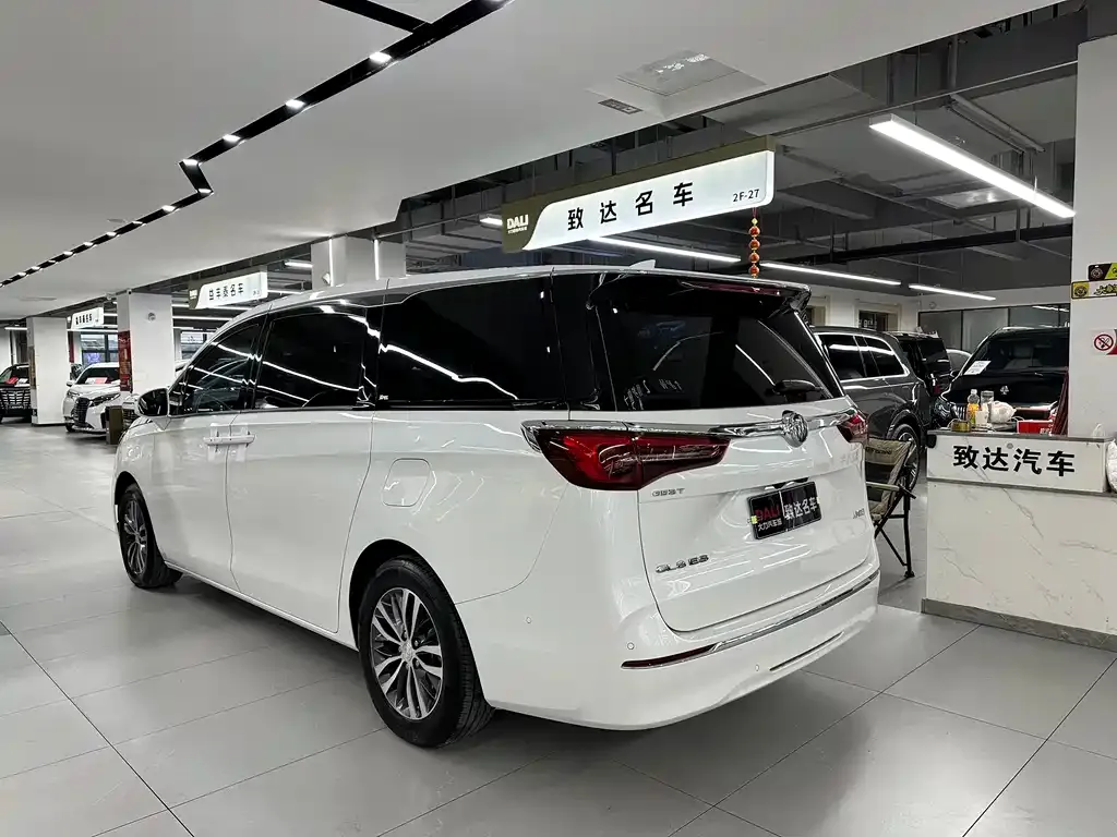 Buick GL8 2021 из CN, фото 9