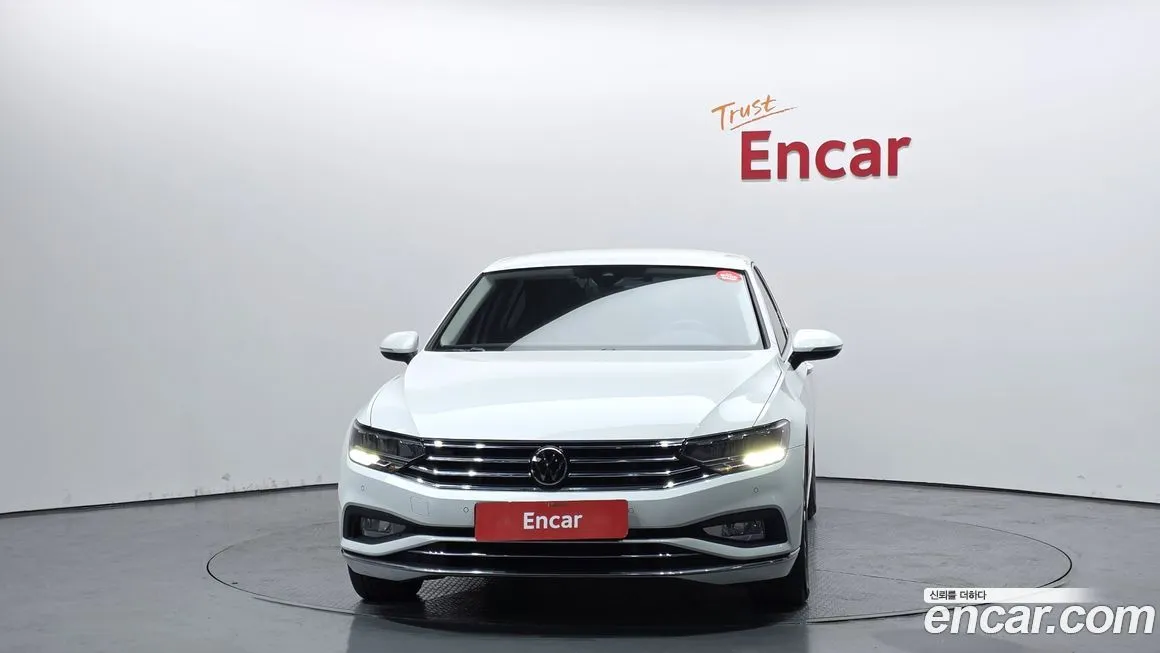 Volkswagen Passat 2022 из KR, фото 3