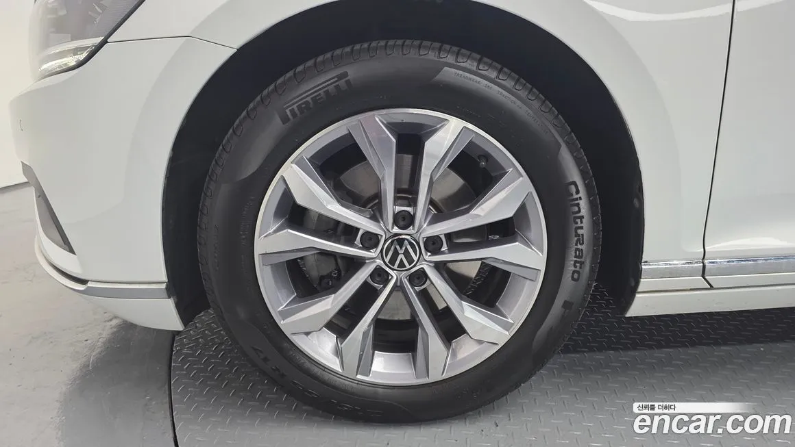 Volkswagen Passat 2022 из KR, фото 5