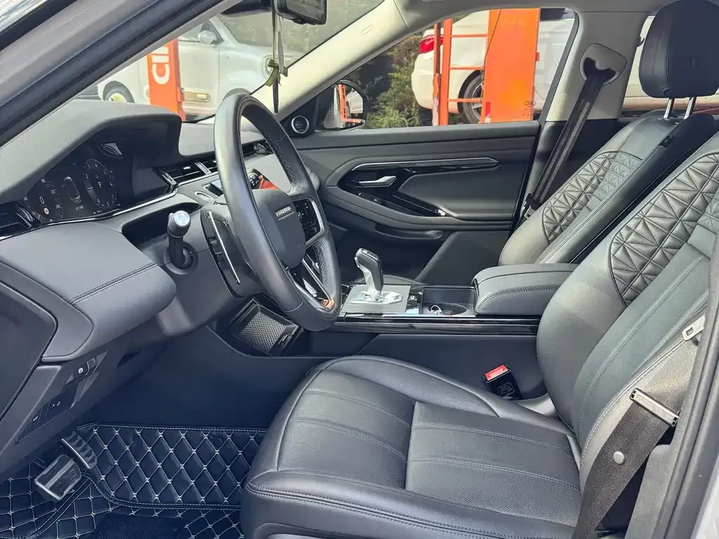 Land Rover Evoque 2023 из CN, фото 4
