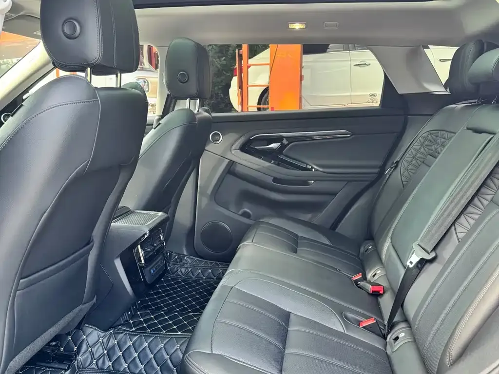 Land Rover Evoque 2023 из CN, фото 5