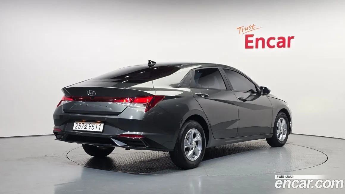 Hyundai AVANTE 2022 из KR, фото 2