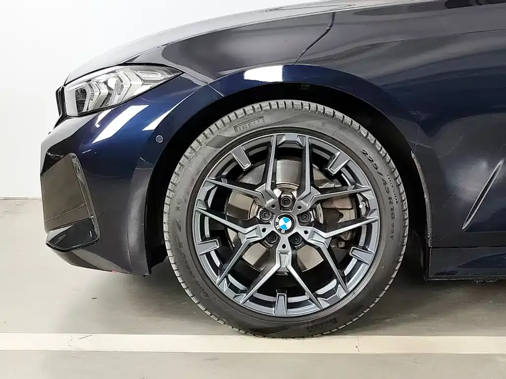 BMW 3 Series 2025 из CN, фото 4