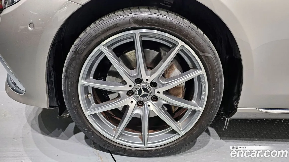 Mercedes-Benz E-Class 2022 из KR, фото 5