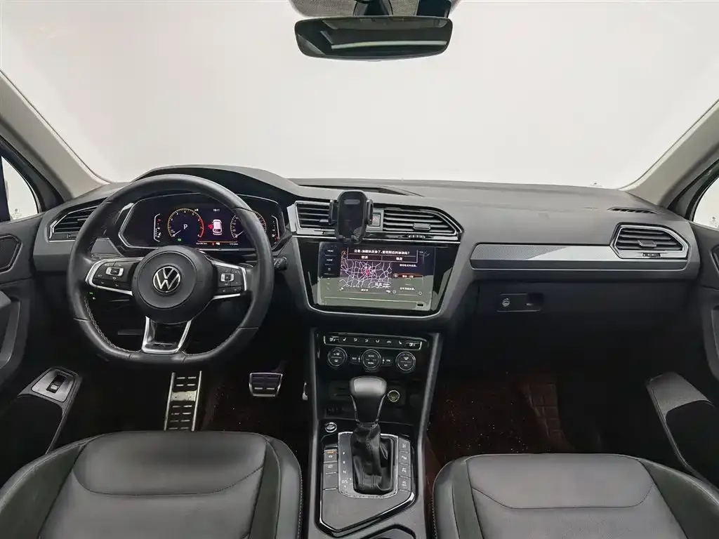 Volkswagen Tiguan L 2021 из CN, фото 5