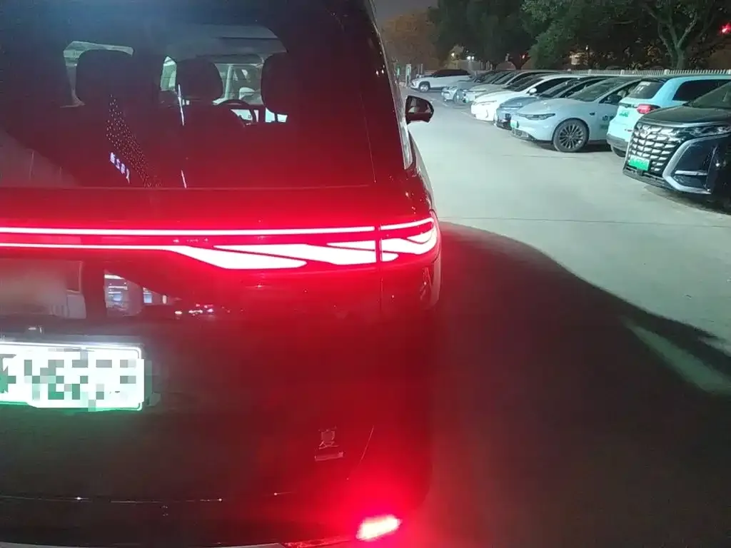 BYD Xia 2025 из CN, фото 8