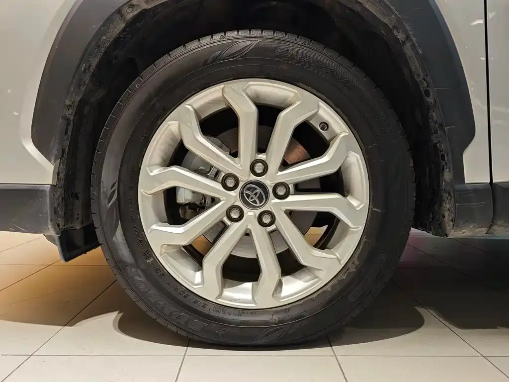 Toyota Frontlander 2023 из CN, фото 5