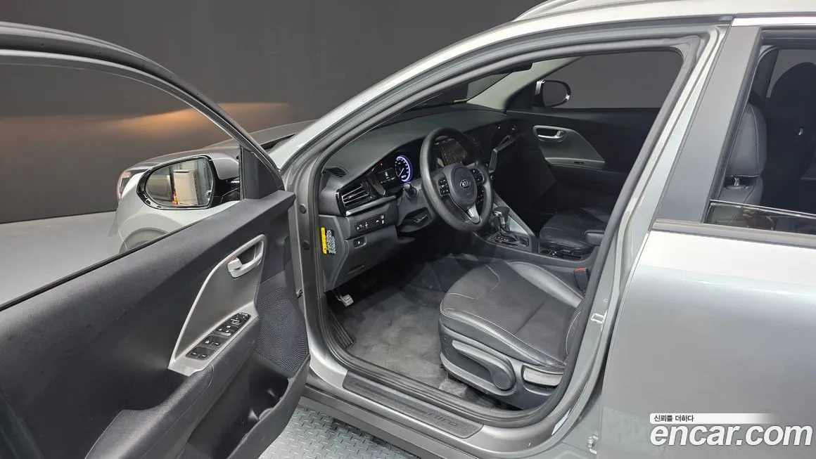 Kia Niro 2021 из KR, фото 10