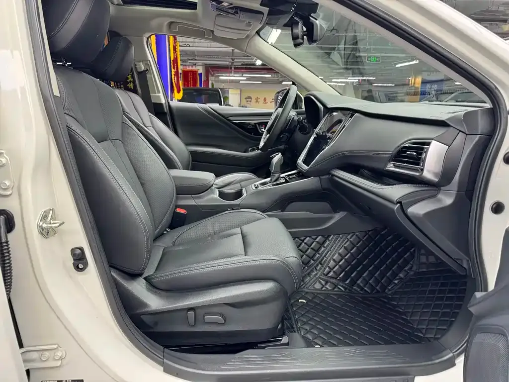 Subaru Outback 2021 из CN, фото 9