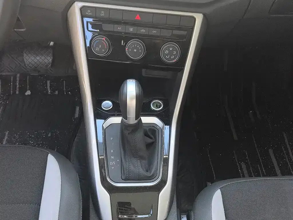 Volkswagen T-Roc 2022 из CN, фото 10