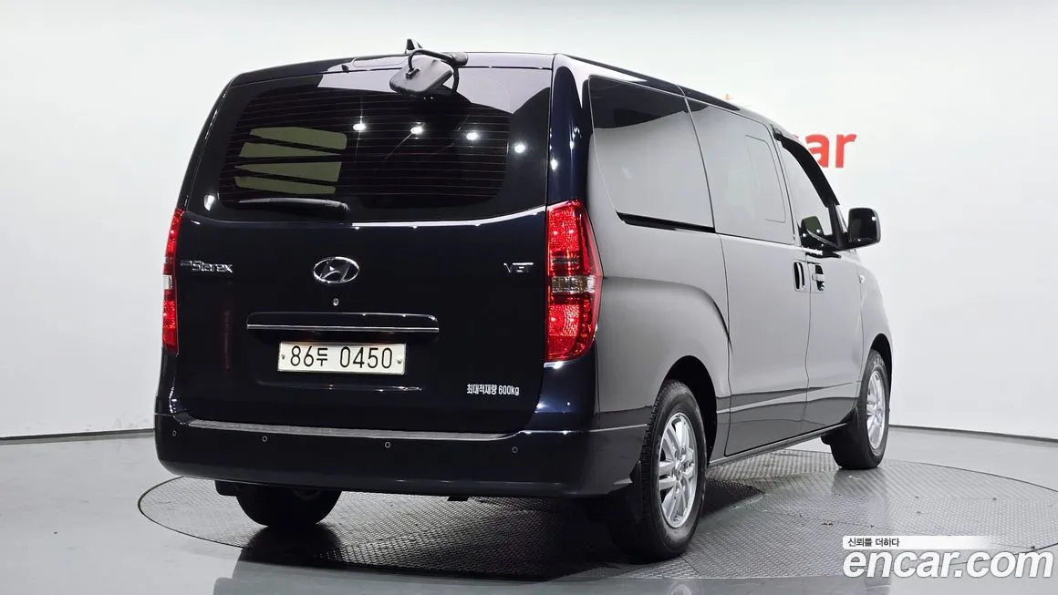 Hyundai Starex — фото 2