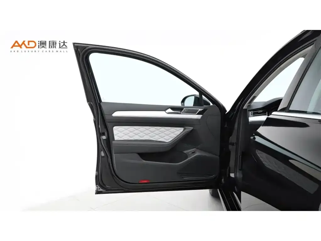 Volkswagen Magotan 2024 из CN, фото 10
