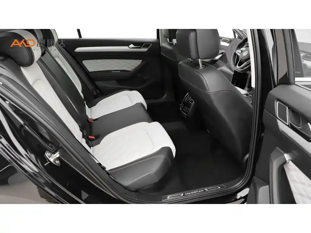 Volkswagen Magotan 2024 из CN, фото 8