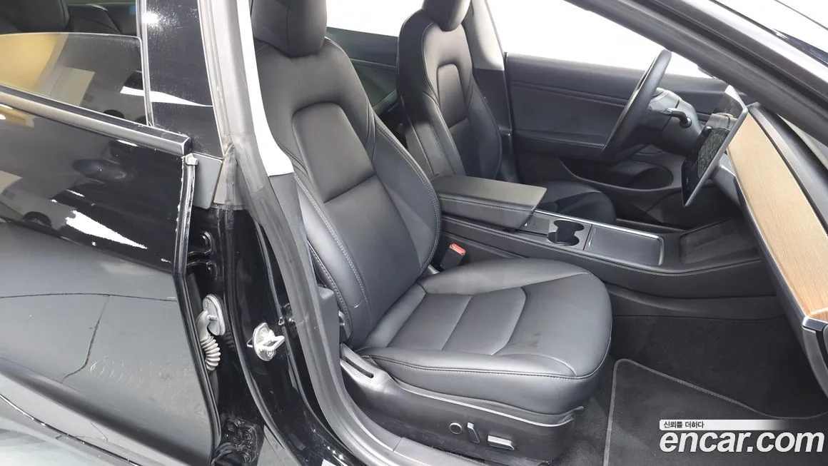 Tesla Model 3 2021 из KR, фото 10