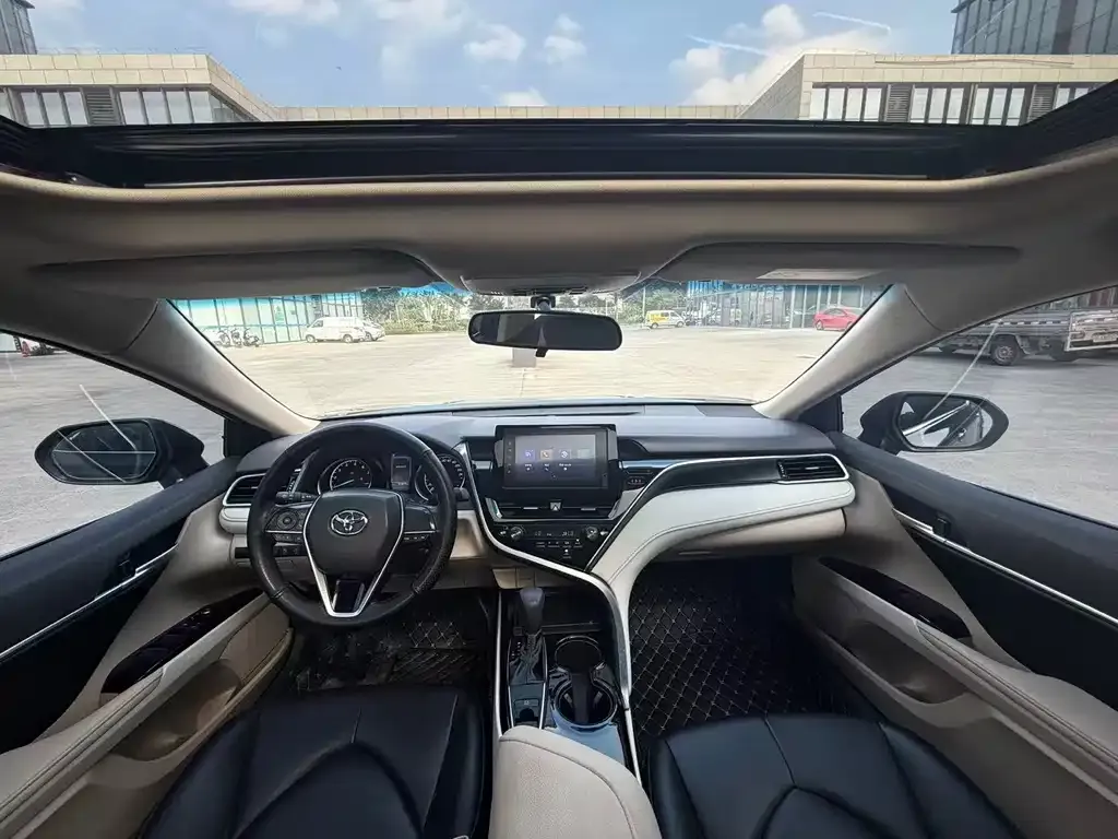Toyota Camry 2023 из CN, фото 5