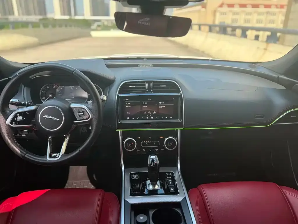 Jaguar XEL 2021 из CN, фото 4