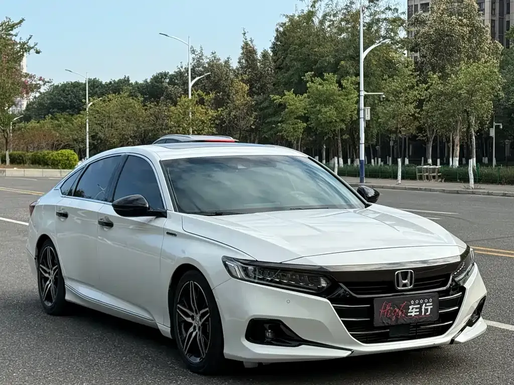 Honda Accord — фото 3