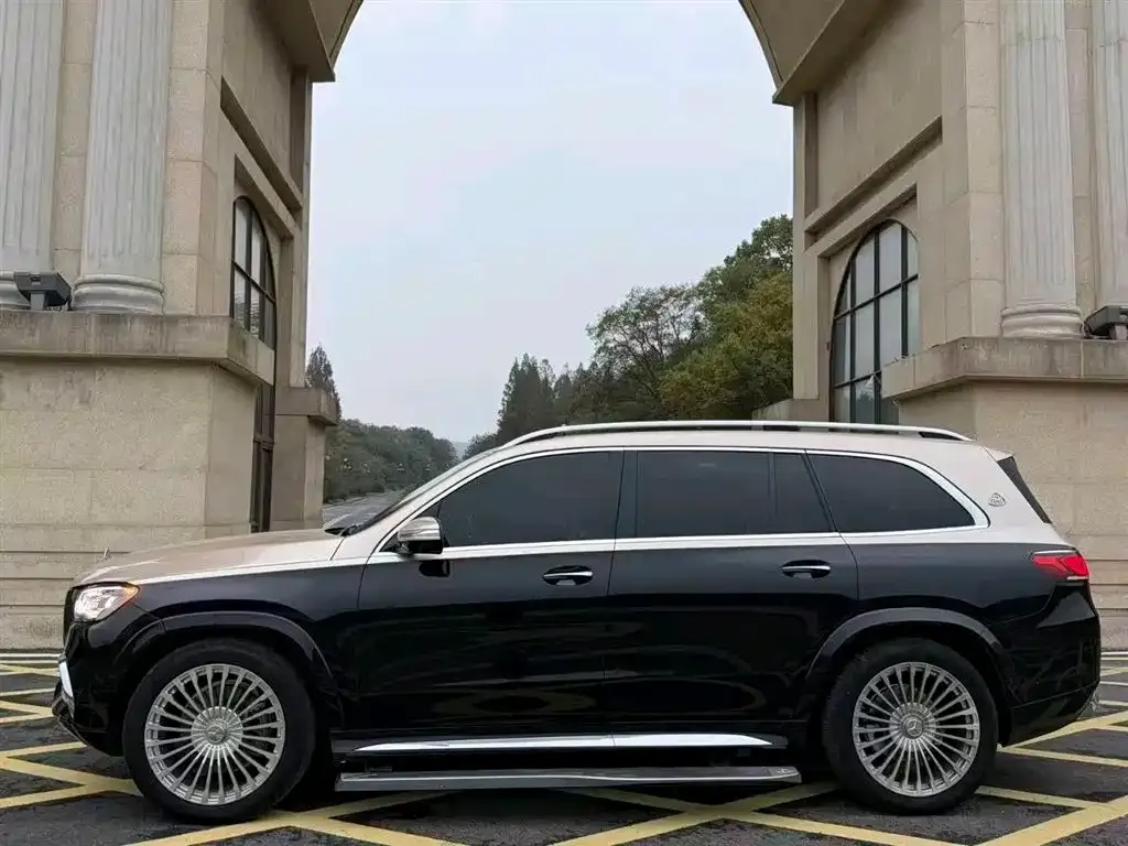 Mercedes-Benz GLS 2023 из CN, фото 2