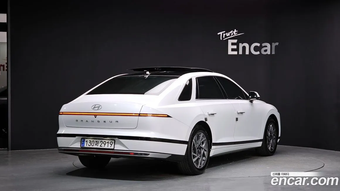 Hyundai Grandeur 2023 из KR, фото 2