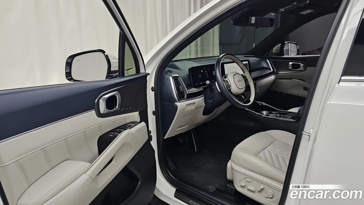 Kia Sorento — фото 10