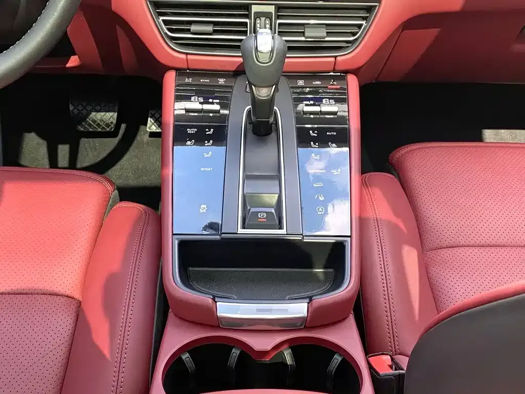 Porsche Macan 2023 из CN, фото 7