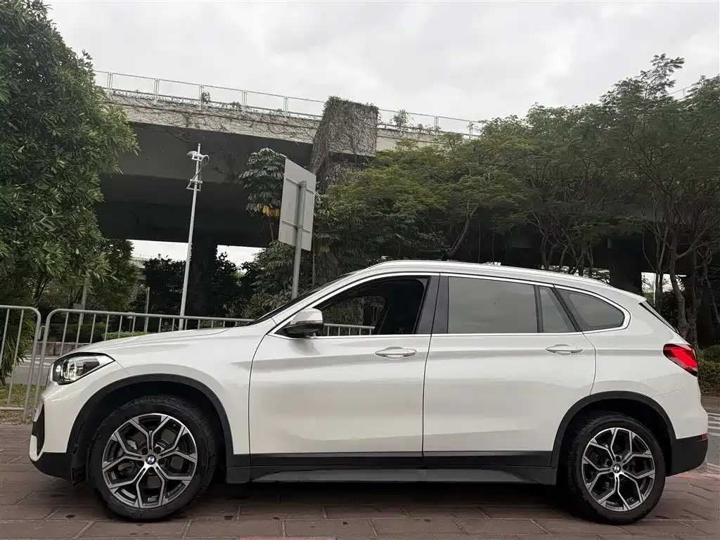 BMW X1 2021 из CN, фото 3