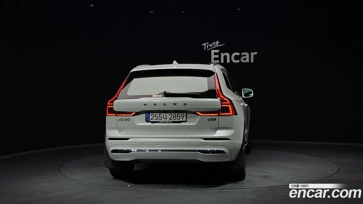 Volvo XC60 2024 из KR, фото 4