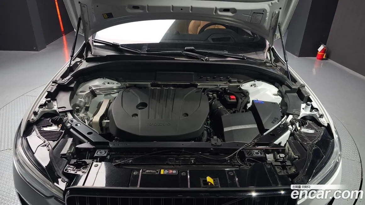 Volvo XC60 2024 из KR, фото 6