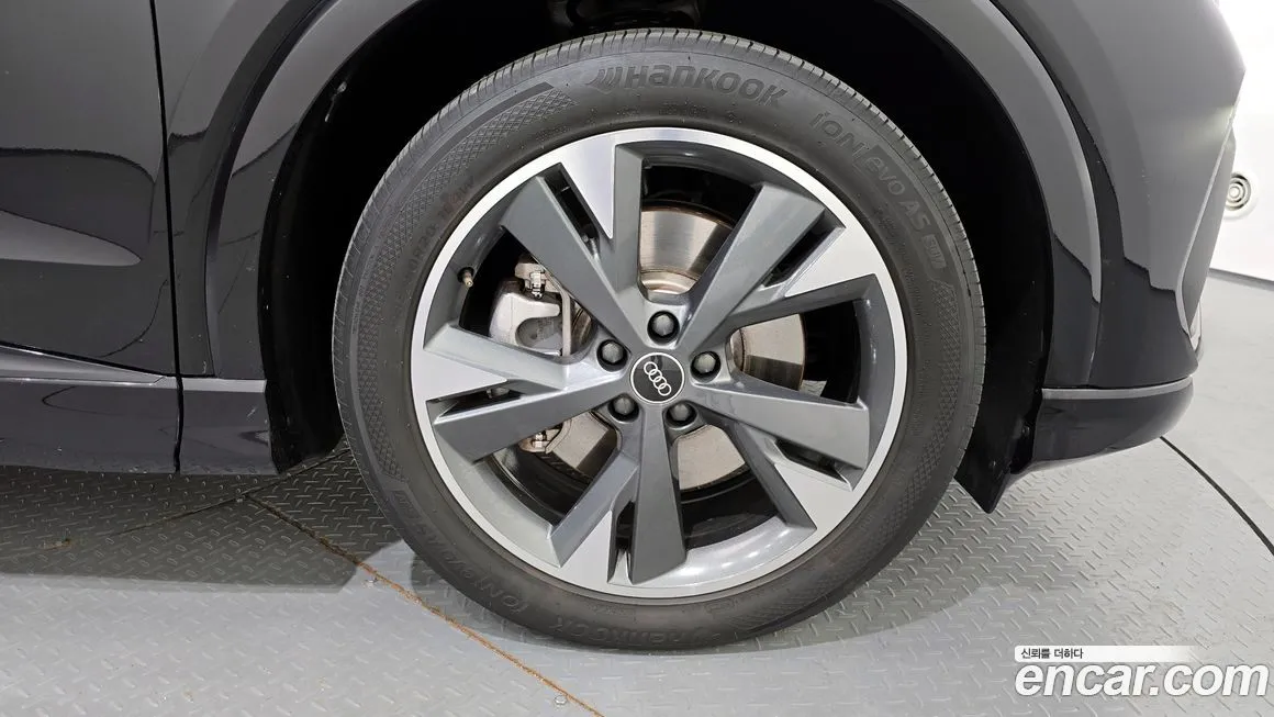 Audi Q4 e-tron 2022 из KR, фото 5