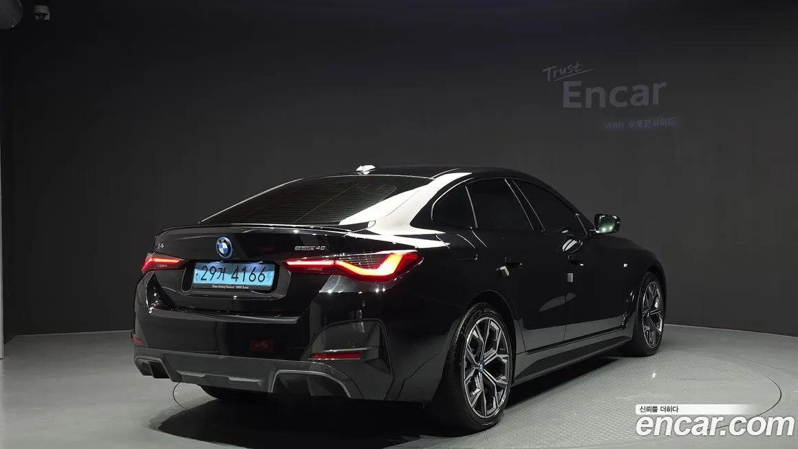 BMW i4 — фото 2