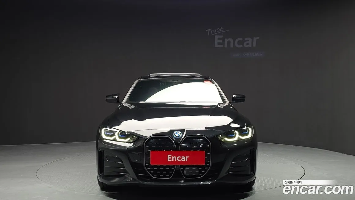 BMW i4 — фото 3