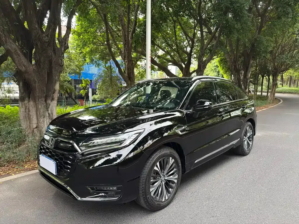 Honda UR-V — фото 1