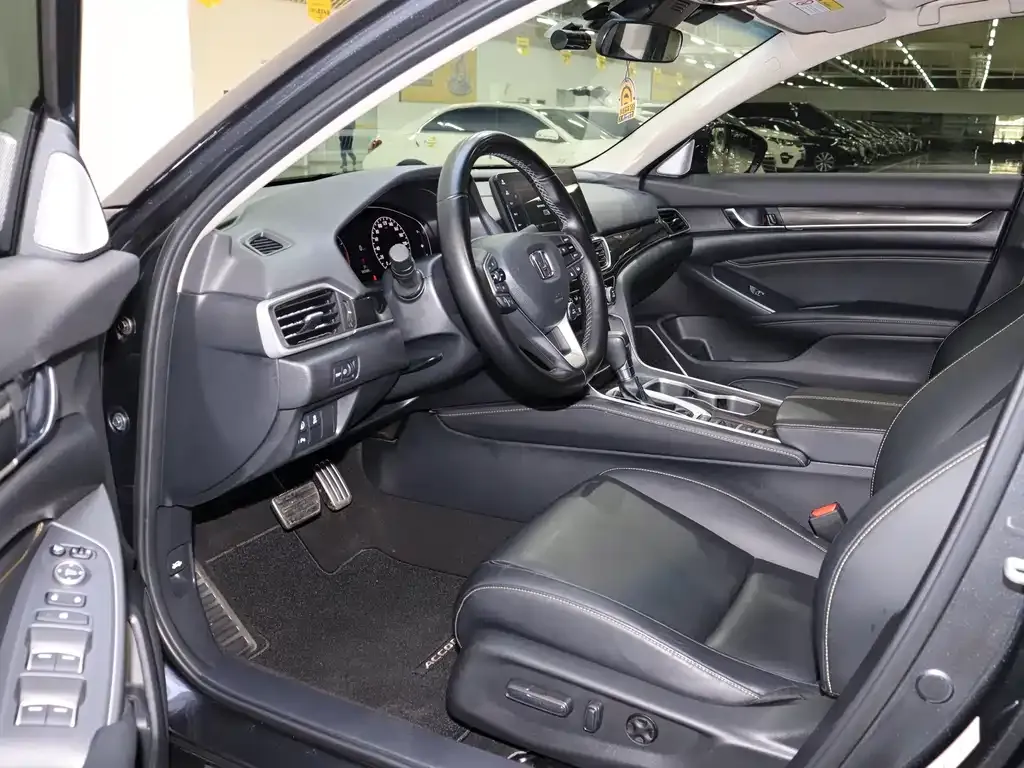 Honda Accord 2022 из CN, фото 8