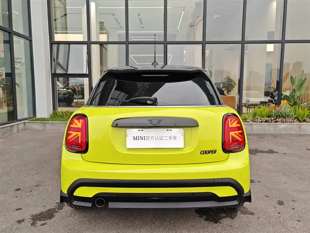 MINI Cooper (3-door) 2023 из CN, фото 8