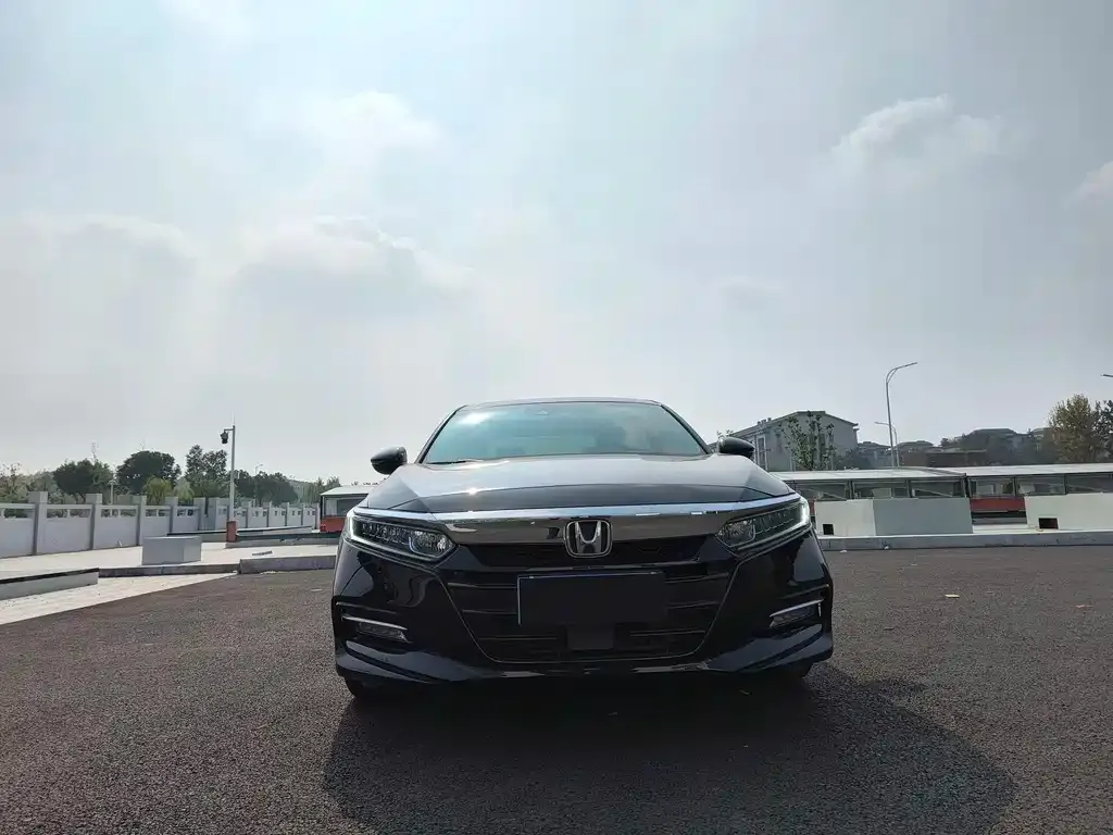 Honda Accord — фото 3