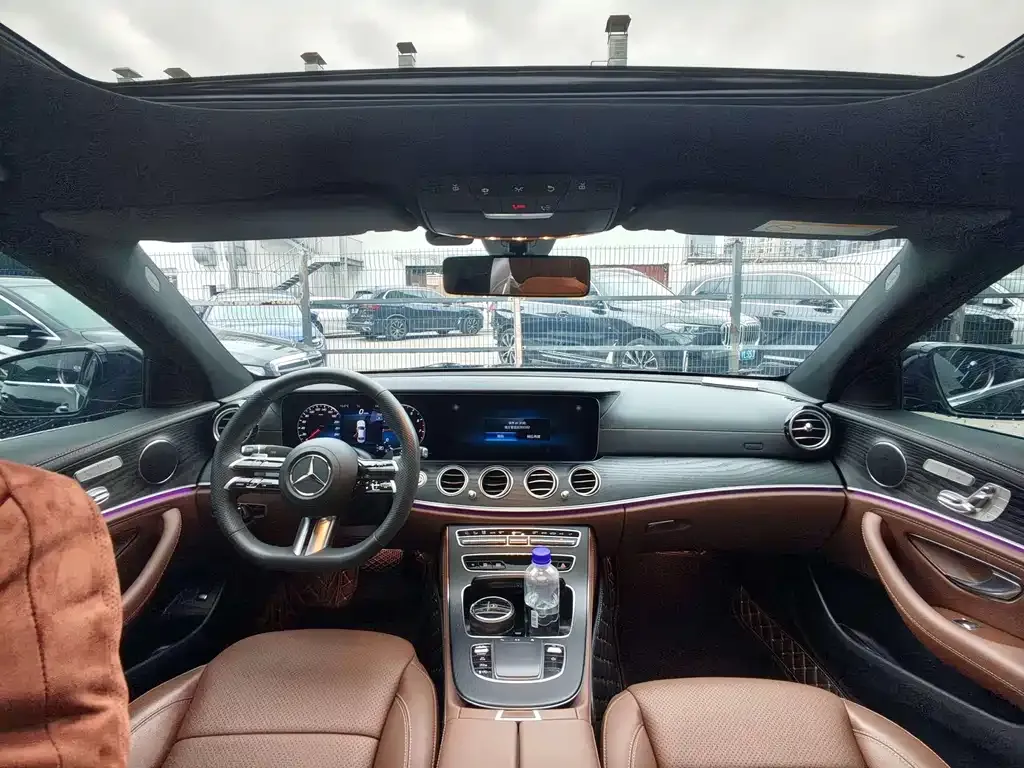 Mercedes-Benz E-Class — фото 10