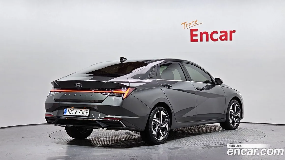 Hyundai AVANTE — фото 2