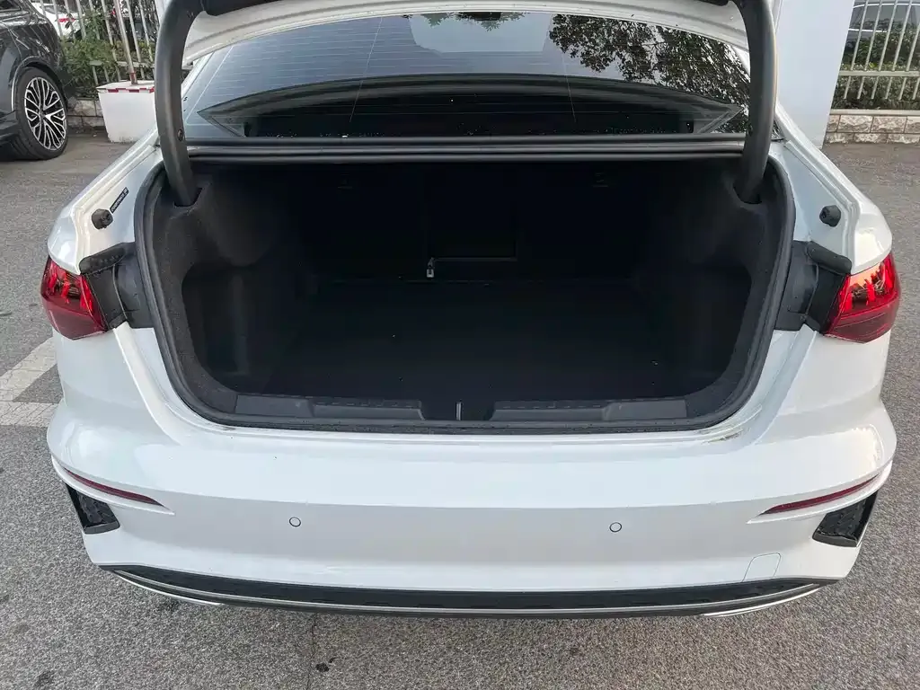 Audi A3 2023 из CN, фото 8