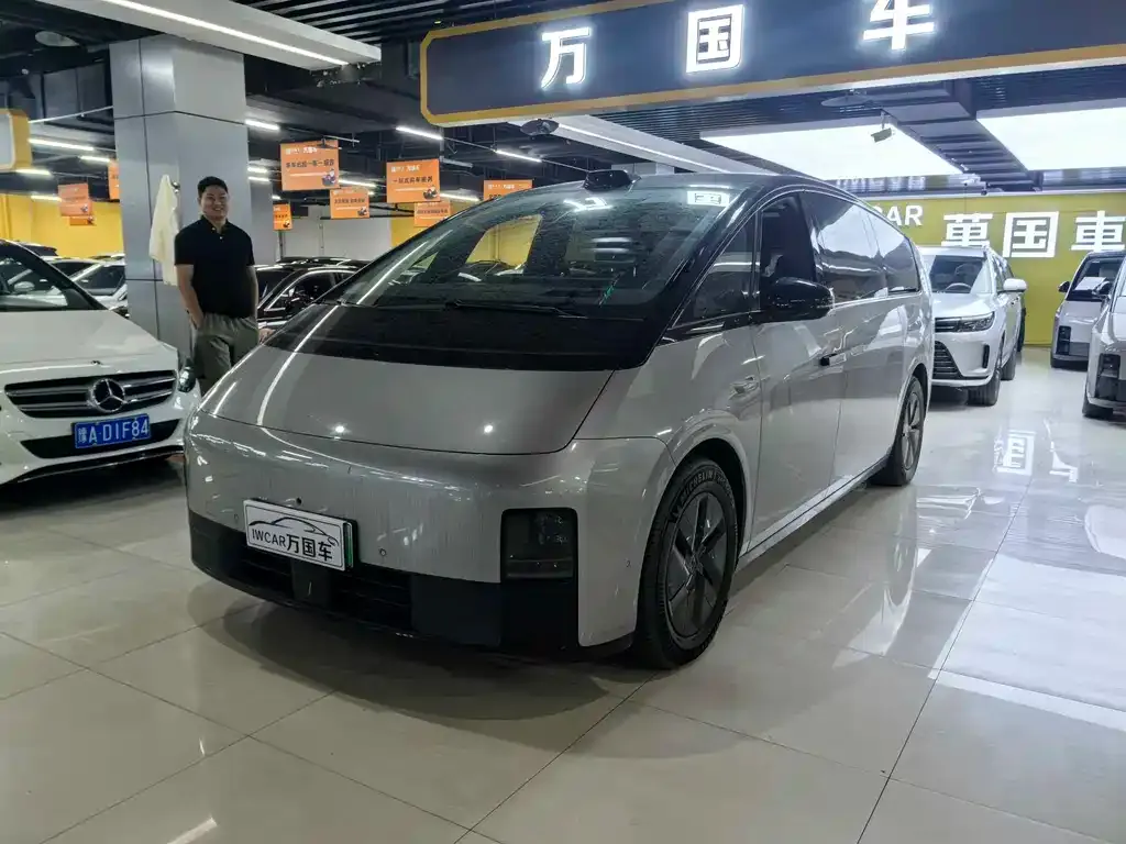 Li Auto MEGA 2024 из CN, фото 1