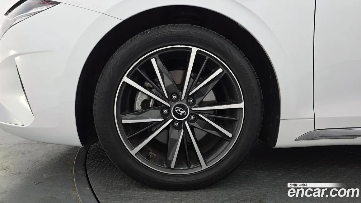 Hyundai Grandeur 2022 из KR, фото 5