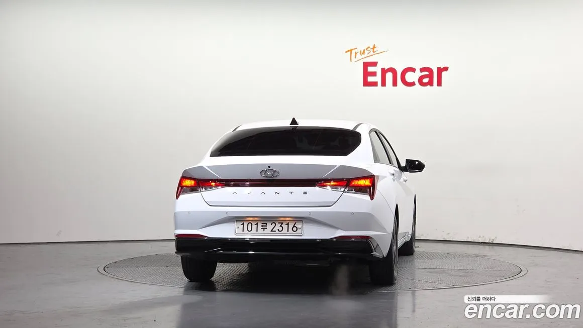 Hyundai AVANTE 2022 из KR, фото 4