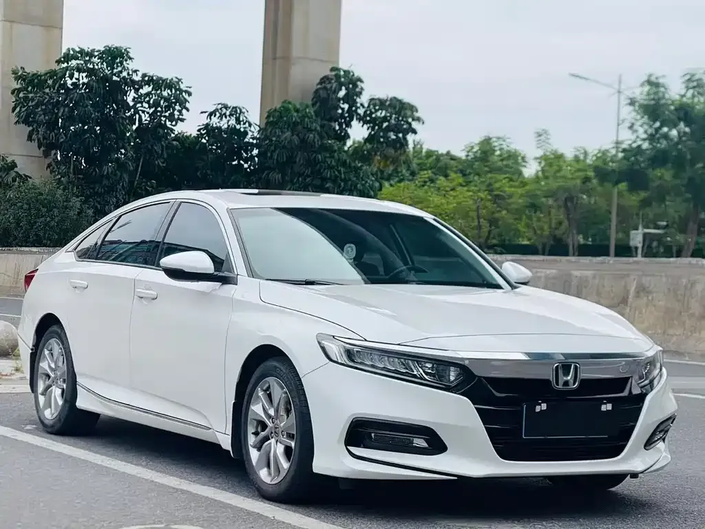 Honda Accord — фото 2