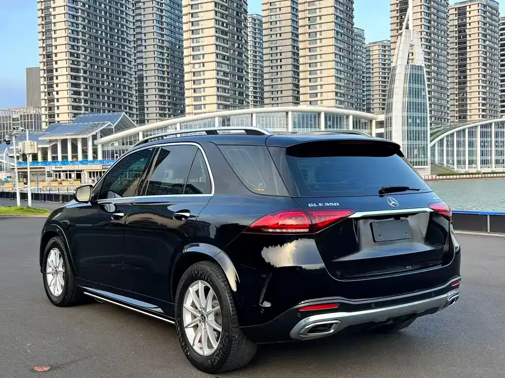 Mercedes-Benz GLE — фото 7