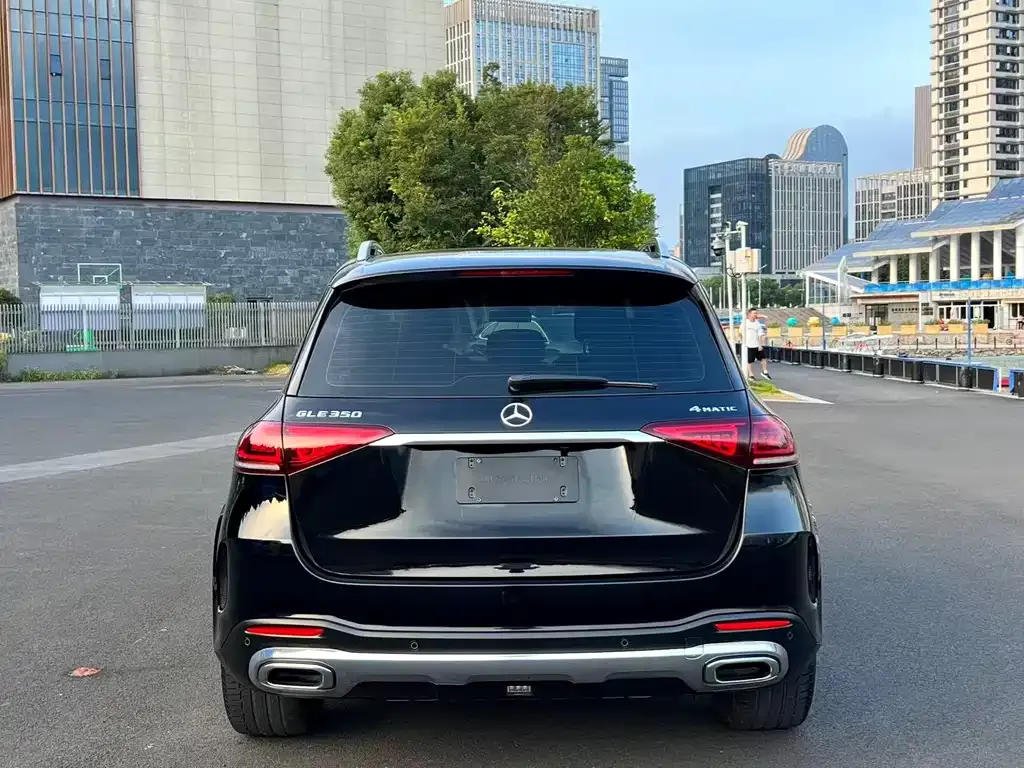 Mercedes-Benz GLE — фото 8