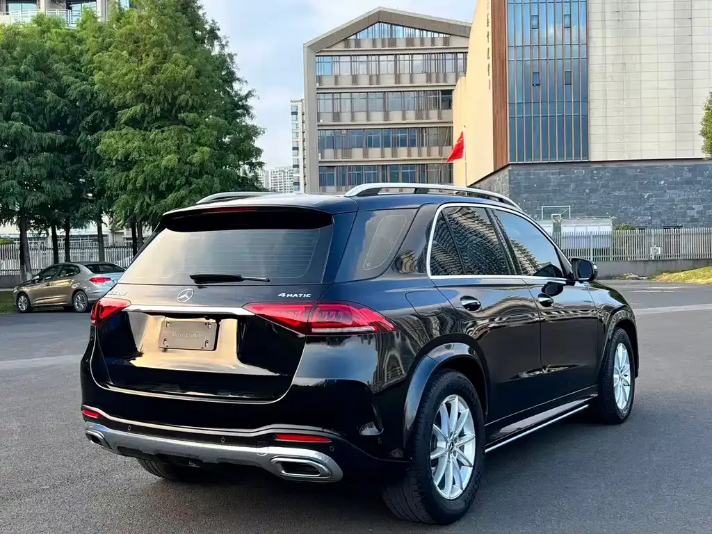 Mercedes-Benz GLE — фото 9