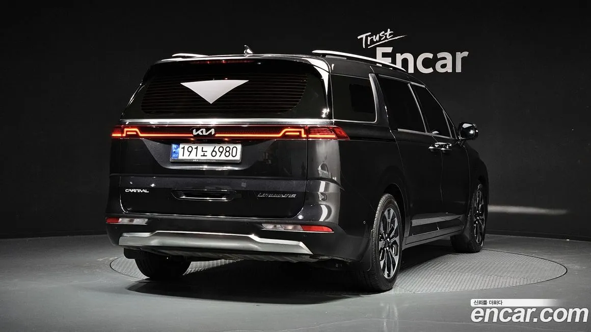 Kia Carnival 2023 из KR, фото 2