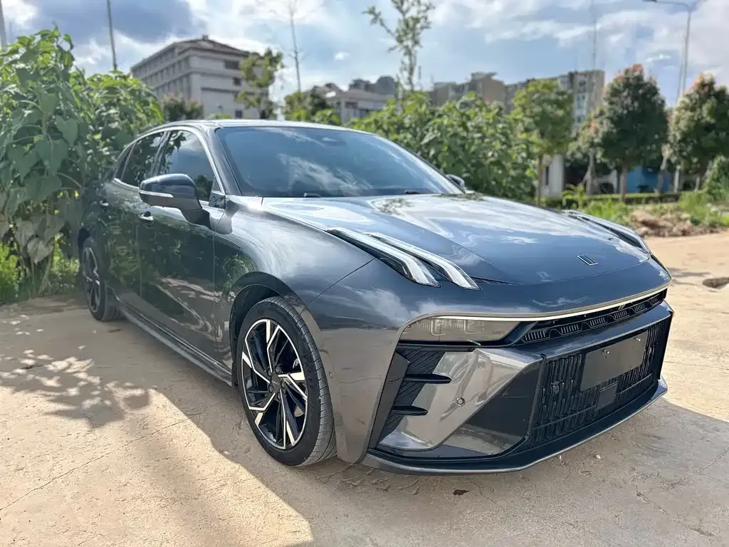 Lynk & Co 03 — фото 3