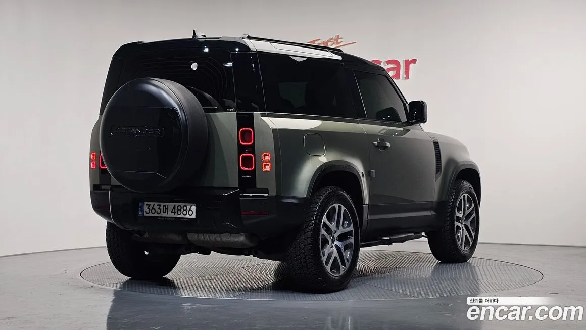 Land Rover Defender 2022 из KR, фото 2